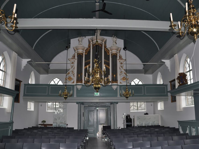 Oude protestantse kerk uit 1805 te Leimuiden